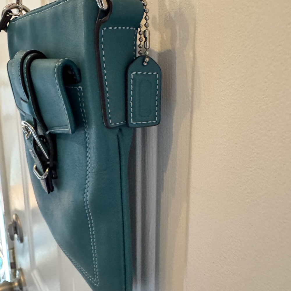 Coach Teal Crossbody Bag with Tan Web Adjustable Strap - Picture 3 of 13